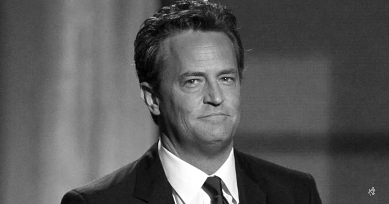 Morre Matthew Perry, o Chandler de Friends, aos 54 anos – Coisas de Casal 31 card__image