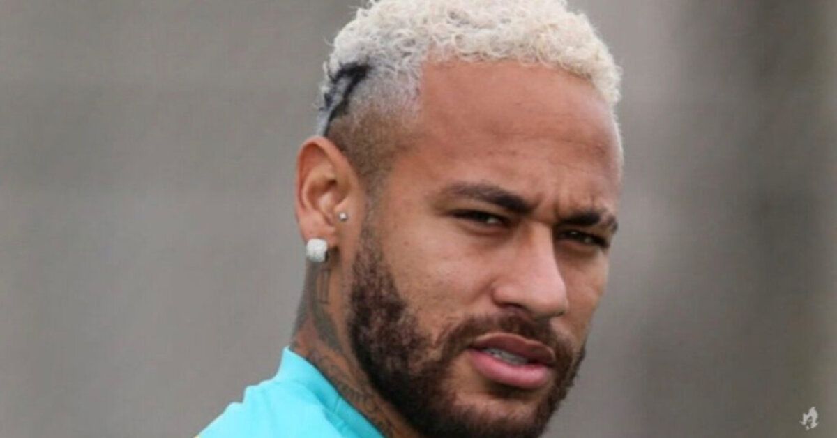 Ex funcionaria denuncia Neymar e cobra indenizacao milionaria do jogador