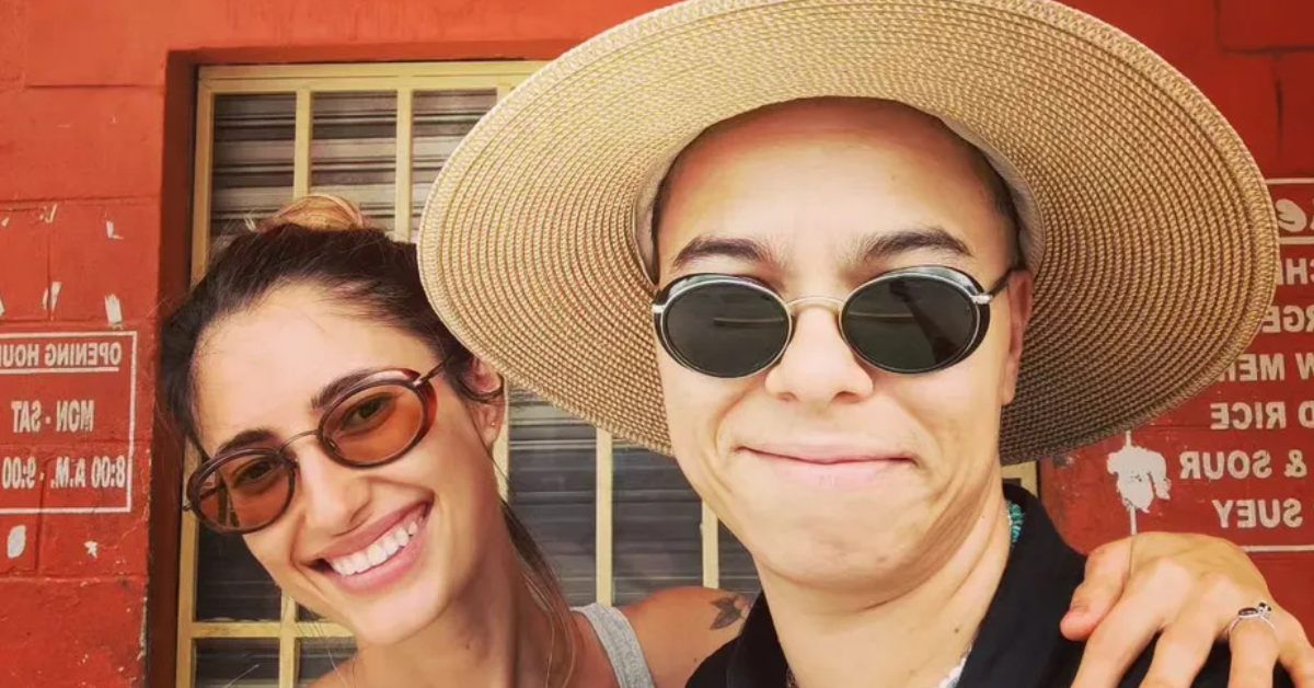 Maria Gadu mostra filha pela 1a vez irma da cantora