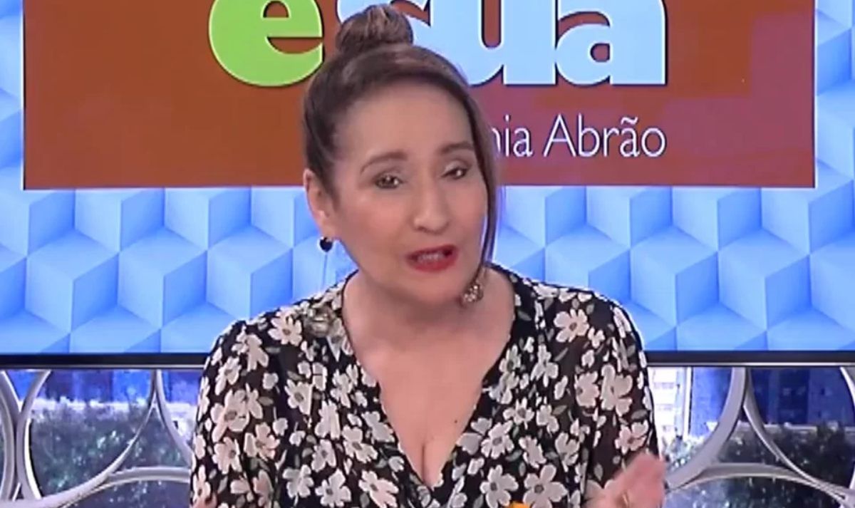Sonia Abrão detona Cezar Black e defende Lucas Souza por desistir de A Fazenda: 'Joga suja' 31 Sonia Abrao detona Cezar Black e defende Lucas Souza por