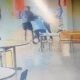 Video flagra momento em que policial militar quebra o braco