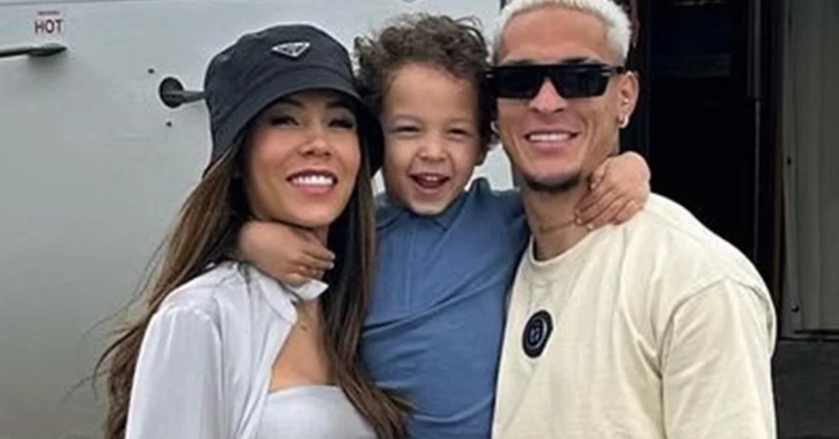 esposa do jogador Antony anuncia gravidez em meio a momento