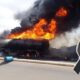 40 pessoas morrem apos caminhao explodir depois de sofrer acidente