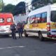 Crianca de 4 anos e esquecida em van e acaba