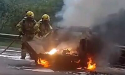 Motorista perde a vida carbonizado dentro de veiculo apos colisao