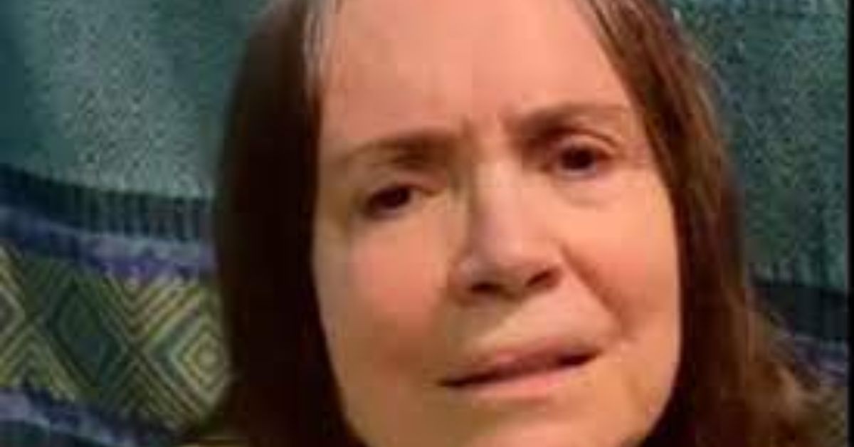 Regina Duarte crava de vez se ira retornar para a