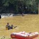 filho se afoga em rio pai tenta salva lo e os