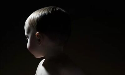 perigo de dividir cama com bebes e denunciado por mae
