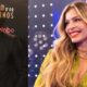 Cresceu Caua Reymond posa ao lado da filha em evento