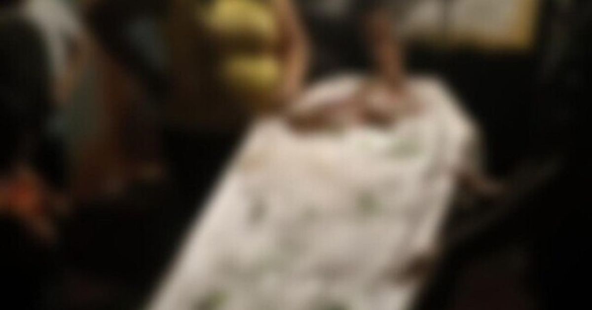 Homem interrompe velório da sogra ao notar que o corpo estava quente e que haveria sinais vitais – Imagens viralizam 31 Homem interrompe velorio da sogra ao notar que o corpo