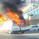 Ambulancia do Samu pega fogo e explode no AL video