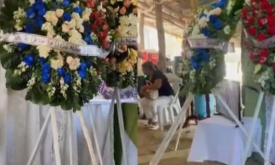 Durante velorio coroa de flores balanca sozinha e familiares ficam