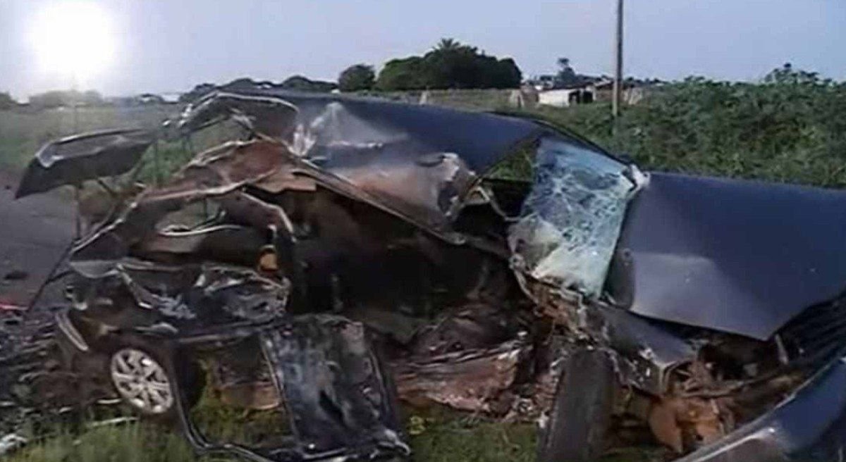 acidente envolvendo dois veiculos deixa oito mortos na GO 415