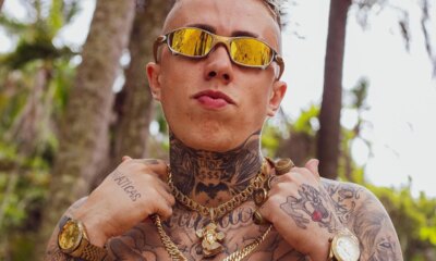 MC Daniel grava algo improprio no carro e vaza na