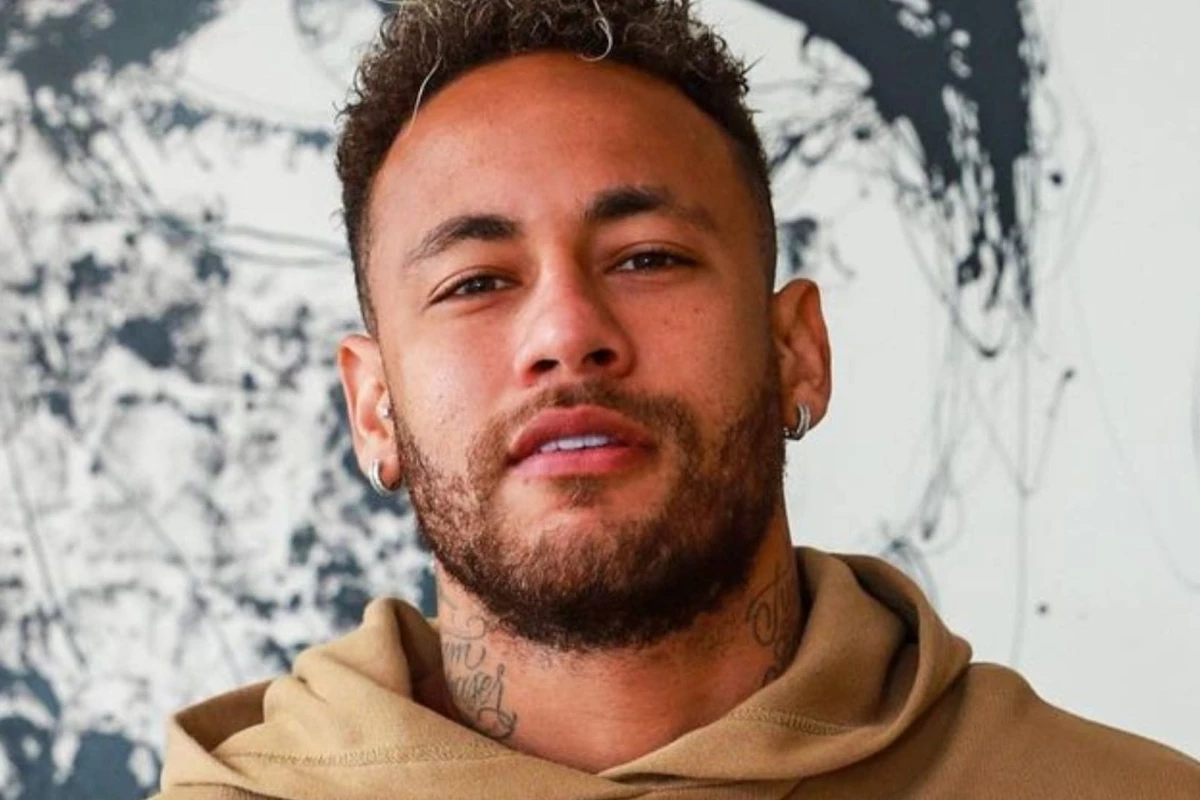 Neymar é pego fazendo algo impróprio no carro de companheiro 31 Neymar e pego fazendo algo improprio no carro de companheiro