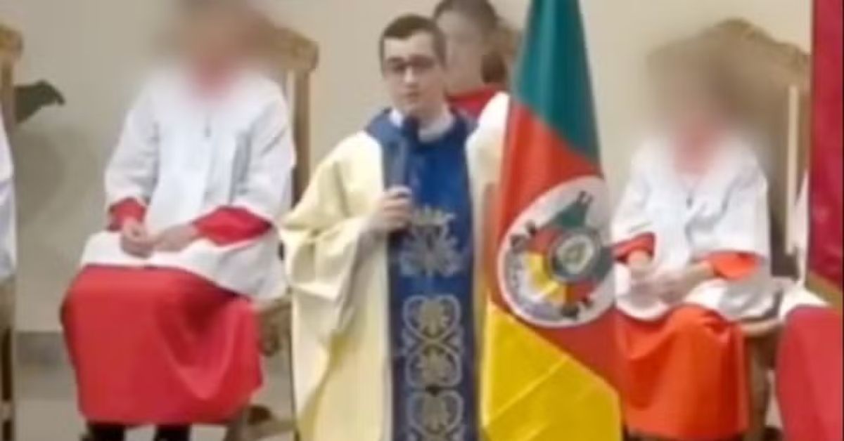 Padre que associou tragédia no RS com 'macumba' e 'ateísmo' é denunciado por intolerância religiosa 31 Padre que associou tragedia no RS com macumba e ateismo