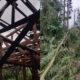 SC Tornado deixa rastro de destruicao no extremo oeste do