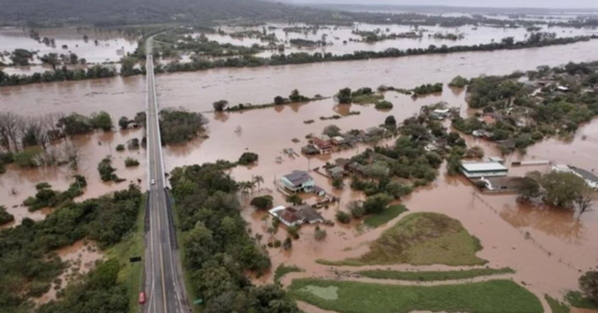 Sobe numero de mortos em meio a catastrofe no Rio