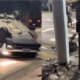 Video cantor sofre grave acidente capota o carro e diz