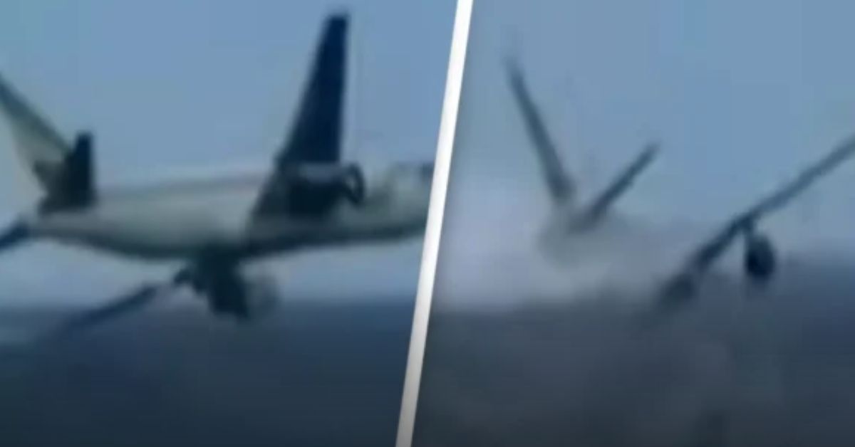 Vídeo flagrou o momento em que avião sequestrado com 175 pessoas a bordo despenca no mar 31 Video flagrou o momento em que aviao sequestrado com 175
