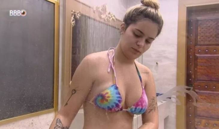 Viih Tube conta porque ficava dias sem tomar banho no BBB21: ‘Odiava’ 31 Viih Tube conta porque ficava dias sem tomar banho no