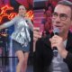 Cesar Tralli ousa no palco do Domingao com Huck e