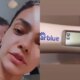 Kelly Key exibe teste de gravidez na web e interage