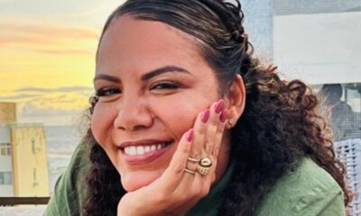 Mani Reggo surge acompanhada de famoso que o publico conhece