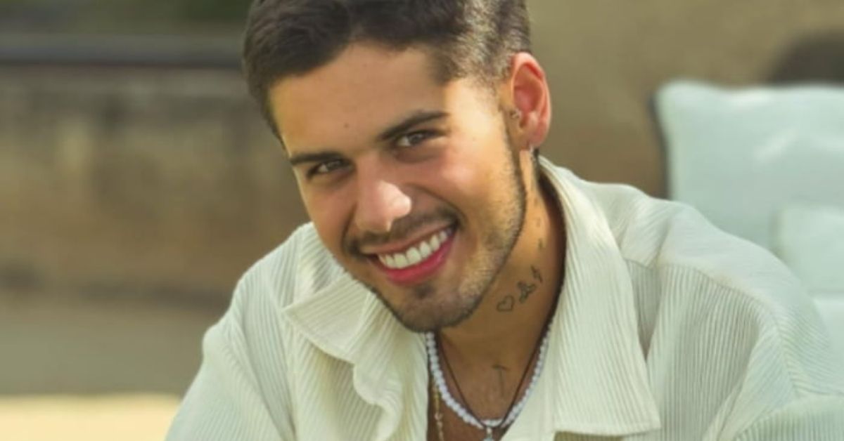 Ze Felipe aparece revoltado apos sofrer imprevisto com novo lancamento