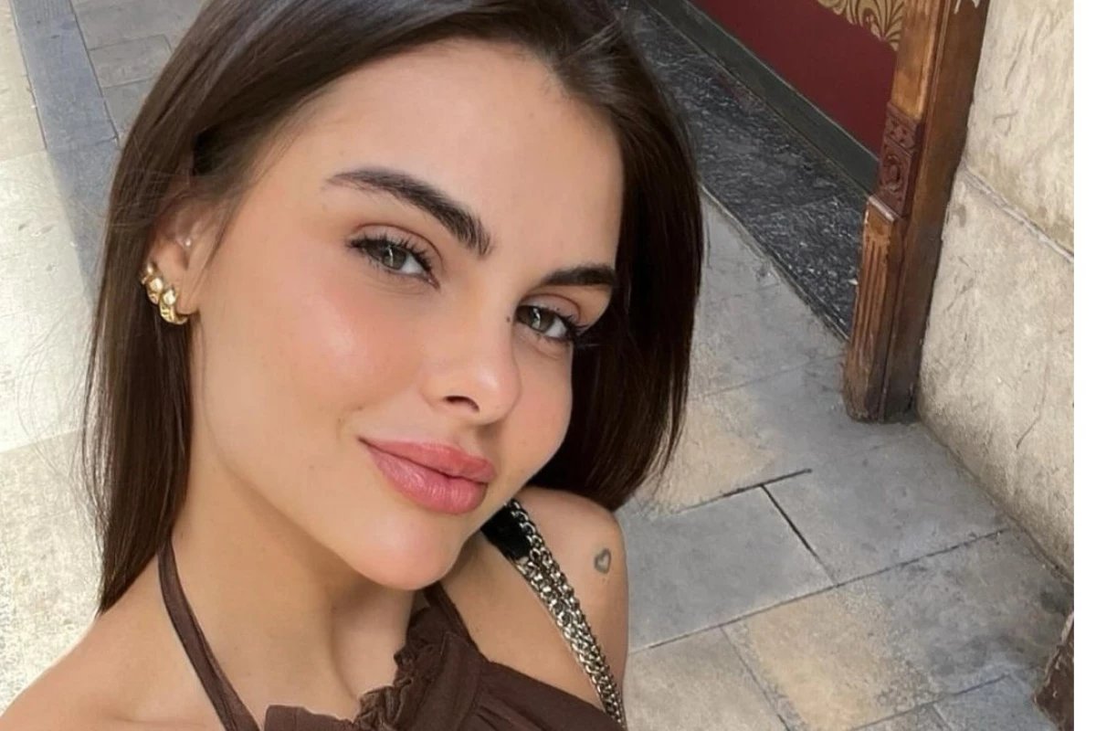 Amanda Kimberlly e criticada por comparecer a festa de Maisa