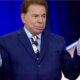 Aos 93 anos Silvio Santos e internado em Sao Paulo