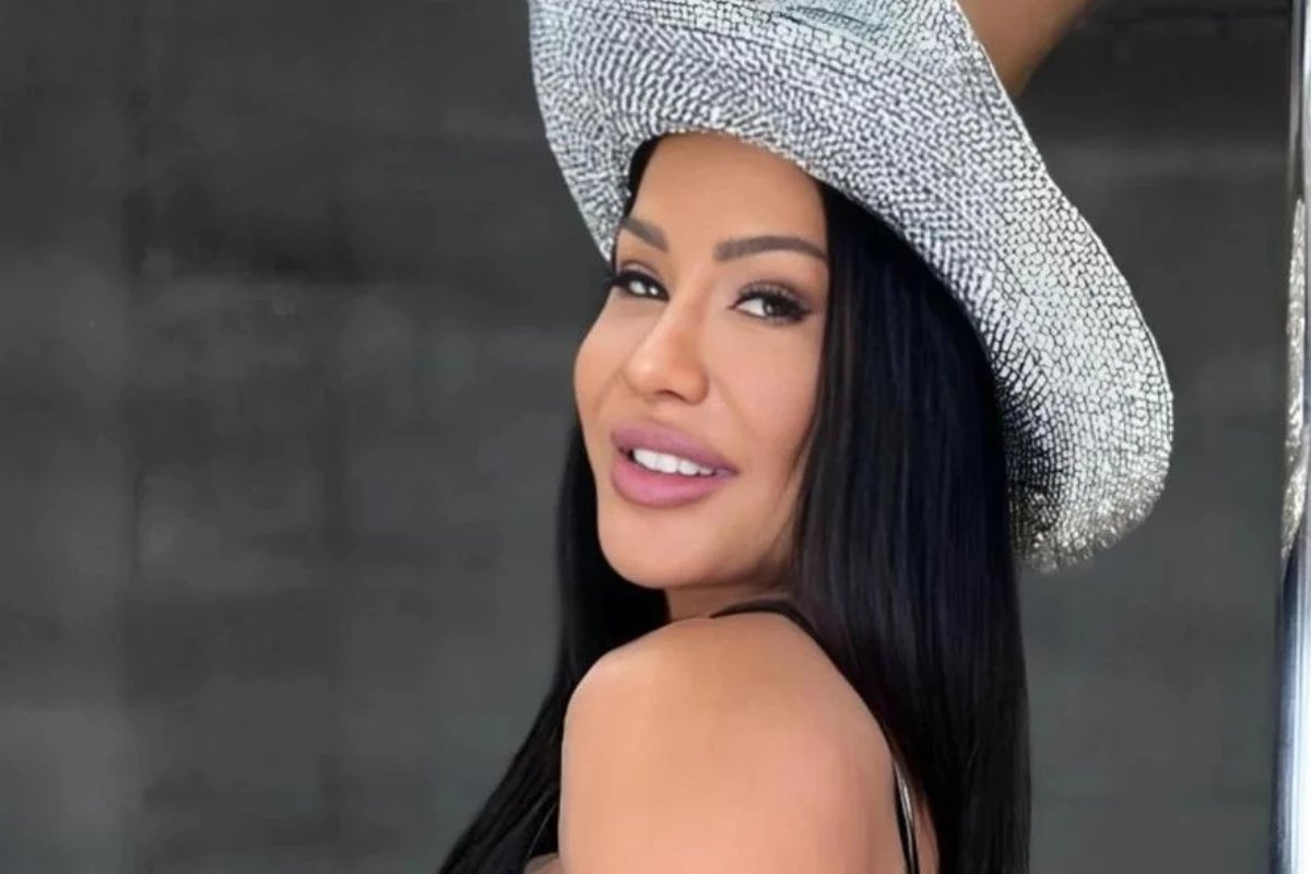 Apos pedidos Gracyanne Barbosa anuncia venda de conteudo adulto em