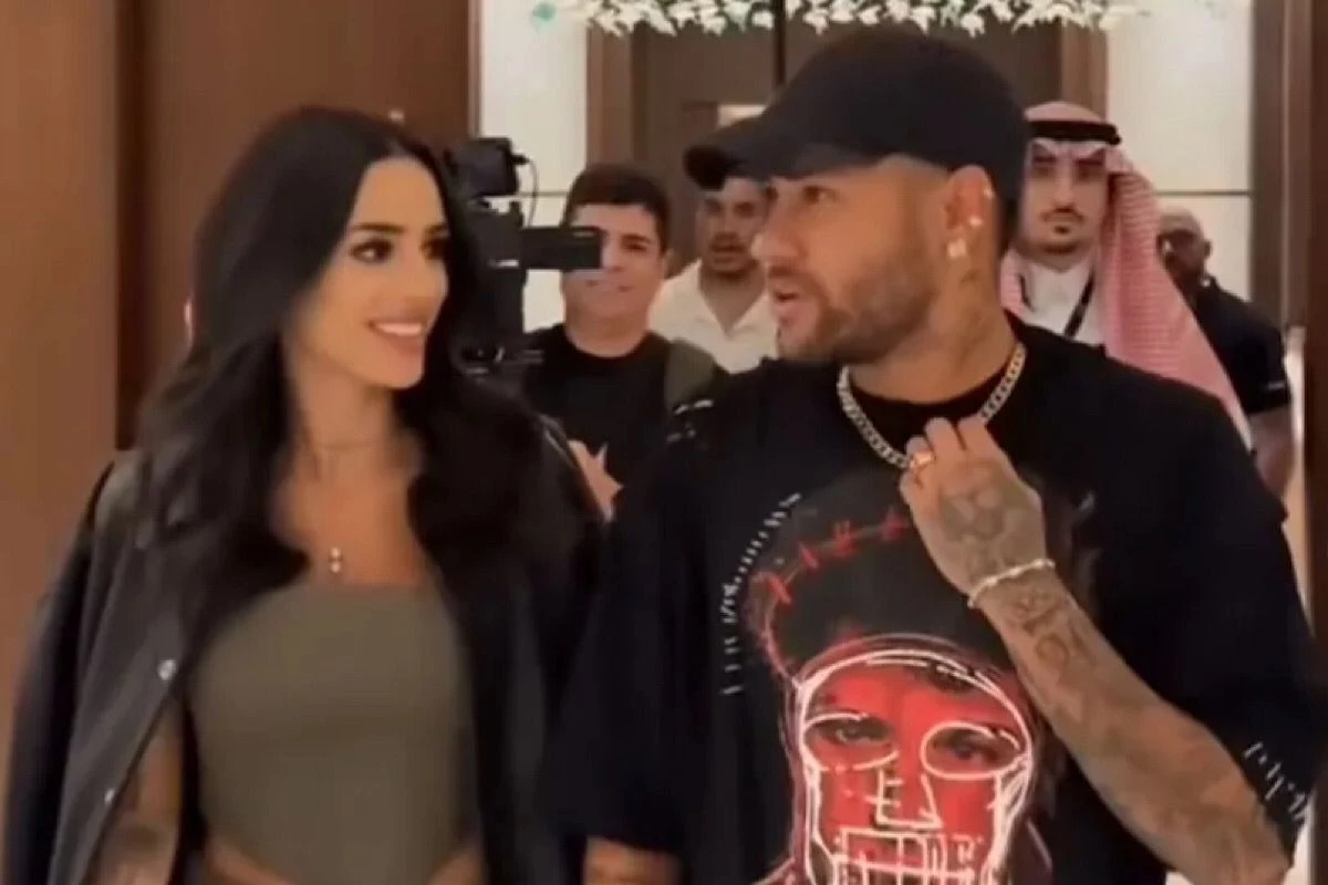 Bruna Biancardi não se cala após levar ‘bronca’ de Neymar e o rebate na frente dos outros: ‘Sem graça’ 31 Bruna Biancardi nao se cala apos levar ‘bronca de Neymar