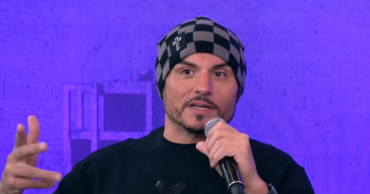 Carlinhos Mendigo abre o jogo sobre dívida de pensão e relação com filho: 'minha maior desgraça' 31 Carlinhos Mendigo abre o jogo sobre divida de pensao e