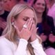Eliana cai no choro com homenagem no Domingao ‘Comeco de