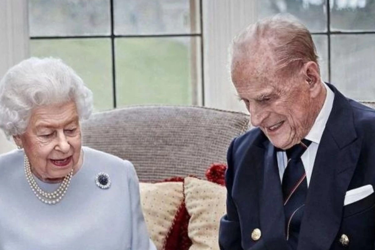 Essa foi a resposta da rainha Elizabeth quando foi xingada pelo marido: ‘Oh, cale a boca, sua mulher tola’ 31 Essa foi a resposta da rainha Elizabeth quando foi