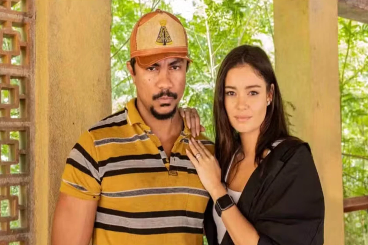 Estão juntos? Sophie Charlotte, da novela Renascer, é flagrada aos beijos com Xamã no Rio de Janeiro 33 Estao juntos Sophie Charlotte da novela Renascer e flagrada aos