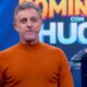 Internautas comentam ‘volume em calca de Luciano Huck no Domingao