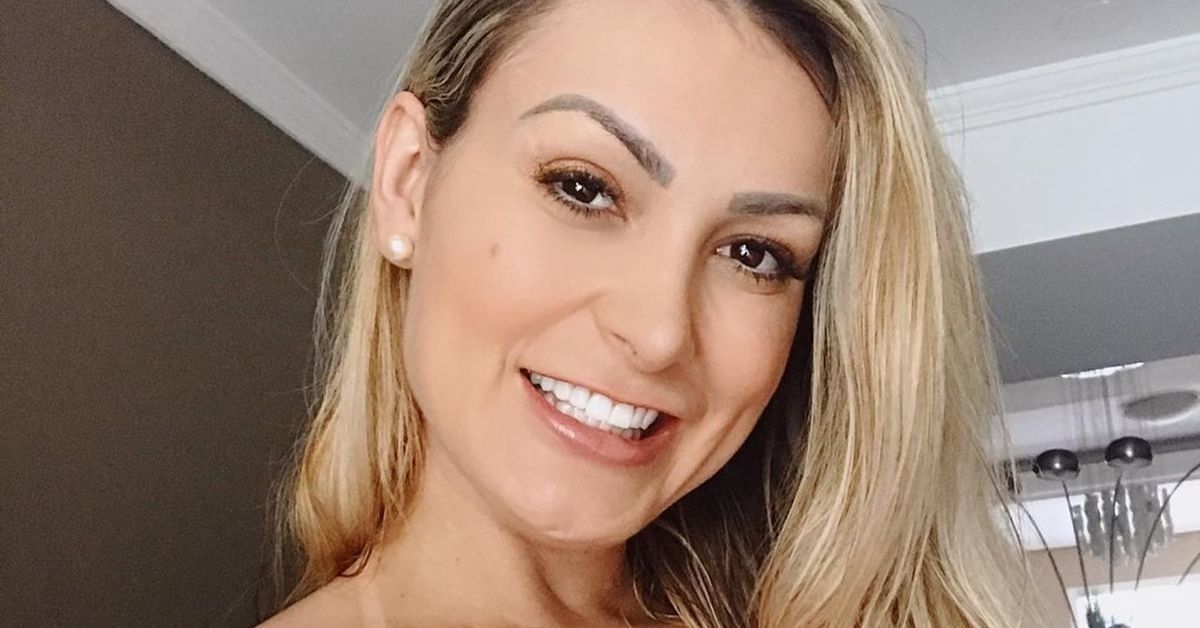 Andressa Urach sobre porque fez cirurgia polêmica na língua: 'enfrentar religiosos' 31 Andressa Urach sobre porque fez cirurgia polemica na lingua enfrentar
