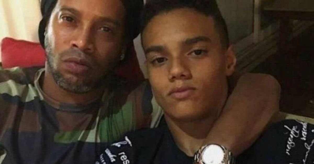 Filho de Ronaldinho Gaucho fecha contrato com clube tradicional da