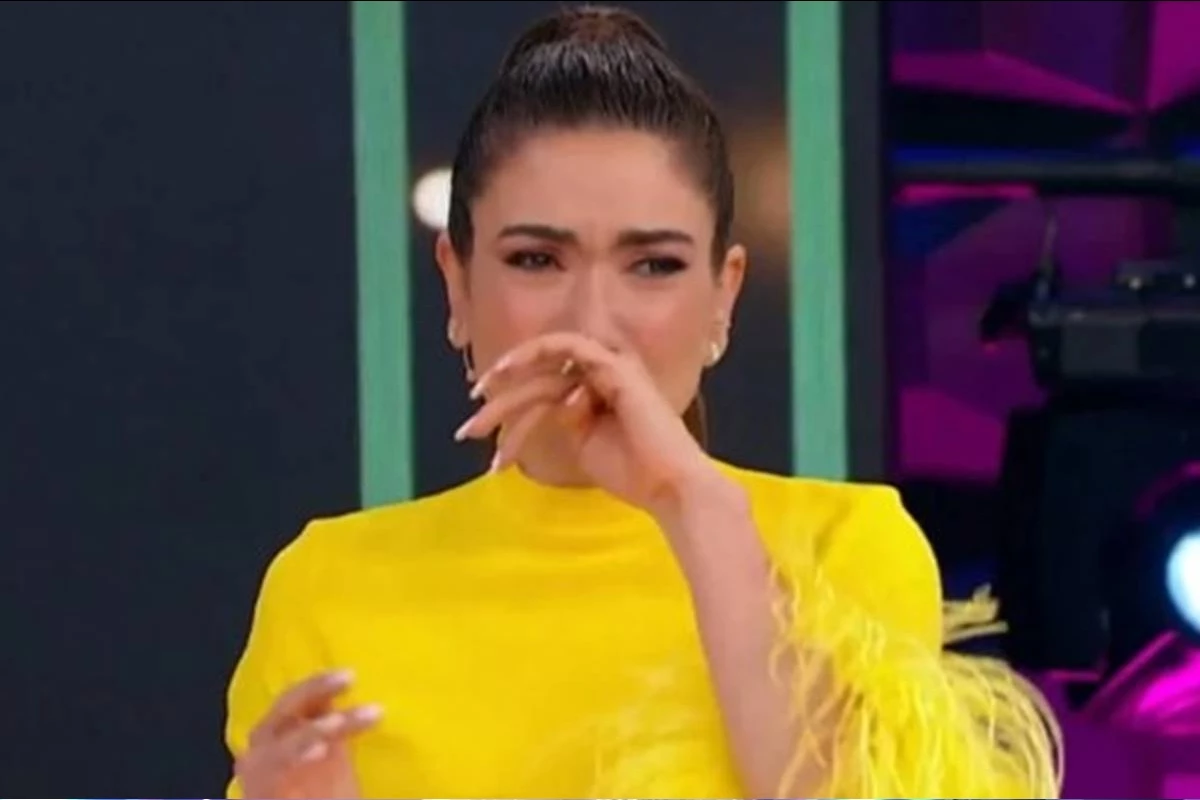 Patrícia Abravanel se emociona na volta ao SBT e dá recado especial aos funcionários leais a Silvio Santos: ‘meus sentimentos a todos vocês’ 31 Patricia Abravanel se emociona na volta ao SBT e da
