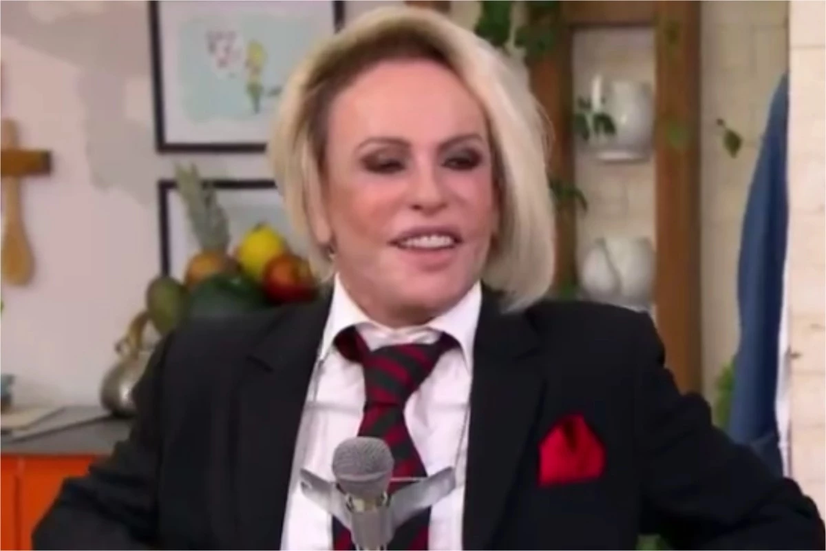 Vídeo: Ana Maria se veste de Silvio Santos, joga aviãozinho e pergunta ‘quem quer dinheiro’, em homenagem 33 Video Ana Maria se veste de Silvio Santos joga aviaozinho