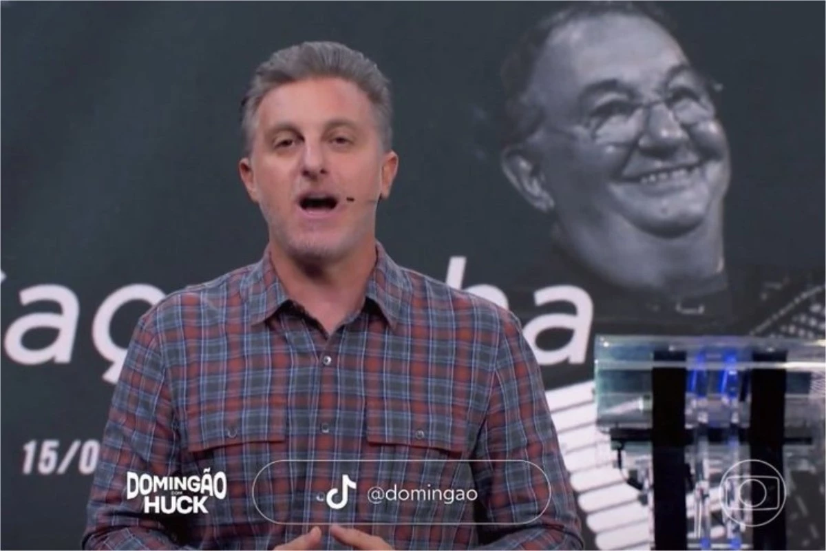 Vídeo: Luciano Huck faz homenagem a Caçulinha no Domingão e divide os internautas 37 Video Luciano Huck faz homenagem a Caculinha no Domingao e