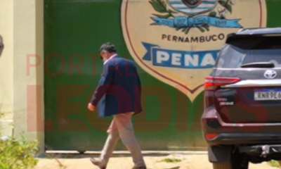 Advogado de Deolane acaba de chegar a presídio de Buíque para sua soltura