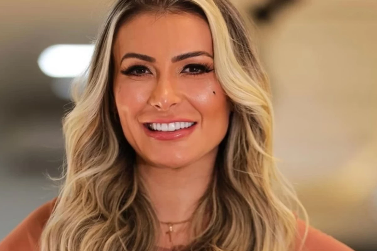 Andressa Urach investe R$ 100 mil em nova transformação: ‘Brilho que só o ouro pode oferecer’ 31 Andressa Urach investe R 100 mil em nova transformacao ‘Brilho