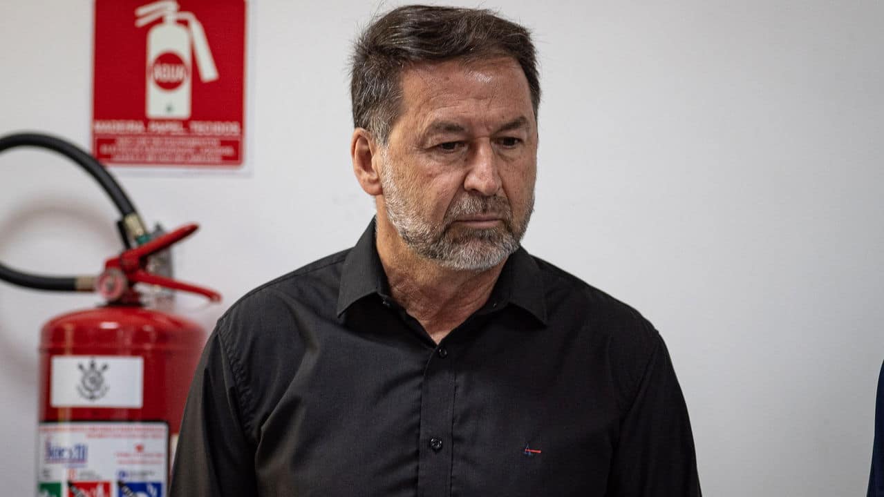 Corinthians: Augusto Melo confirma compra de Hugo Souza 31 Corinthians Augusto Melo confirma compra de Hugo Souza
