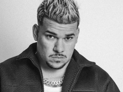 DJ Buarque posta indireta e segue ex de Gato Preto em meio a término com Bia Miranda 31 DJ Buarque posta indireta e segue ex de Gato Preto em meio a término com Bia Miranda