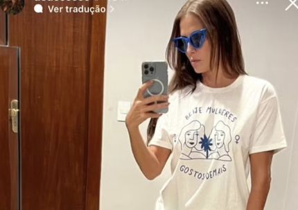 Deborah Secco manda recado sobre beijar mulheres: “É gostoso” 31 Deborah Secco manda recado sobre beijar mulheres: “É gostoso”