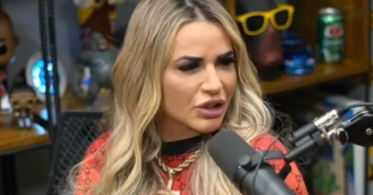 Deolane faz revelações impressionantes de detalhes da vida na cadeia e encontro com presas por canibalismo; assista 31 Deolane faz revelacoes impressionantes de detalhes da vida na cadeia