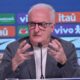 Dorival compara Vini Jr sofre a mesma pressao que Neymar